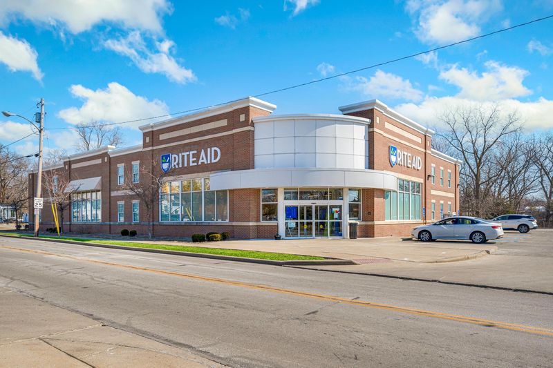 Net Lease Pharmacies - Sylvania, OH